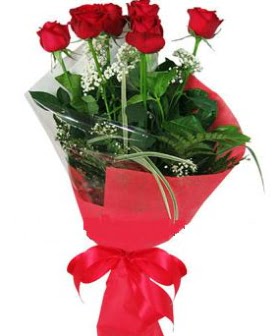 5 adet kırmızı gülden buket  Kars internetten çiçek satışı 