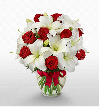 Kars çiçek mağazası , çiçekçi adresleri  1 dal kazablanka 11 adet kırmızı gül vazosu